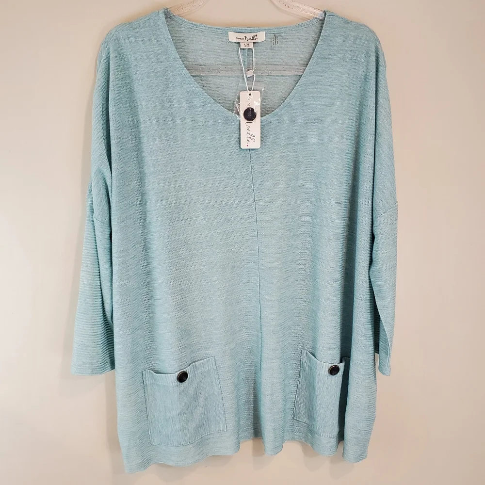 Simply Noelle Tunic Top - Picture 1 of 8
